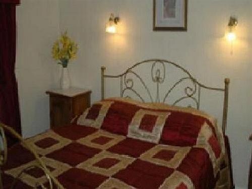 The Bay Horse Country 4*